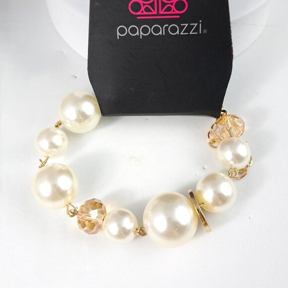 Paparazzi Faux Pearl and Beaded Bracelet - Picture 2 of 2